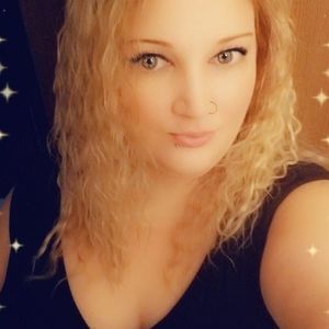 Meet your Posher, Mia